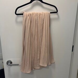Chic Pleated Skirt in Soft Beige